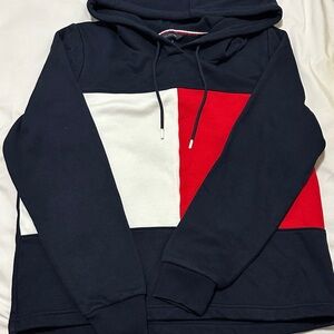 Tommy Hilfiger Hoodie (size M)